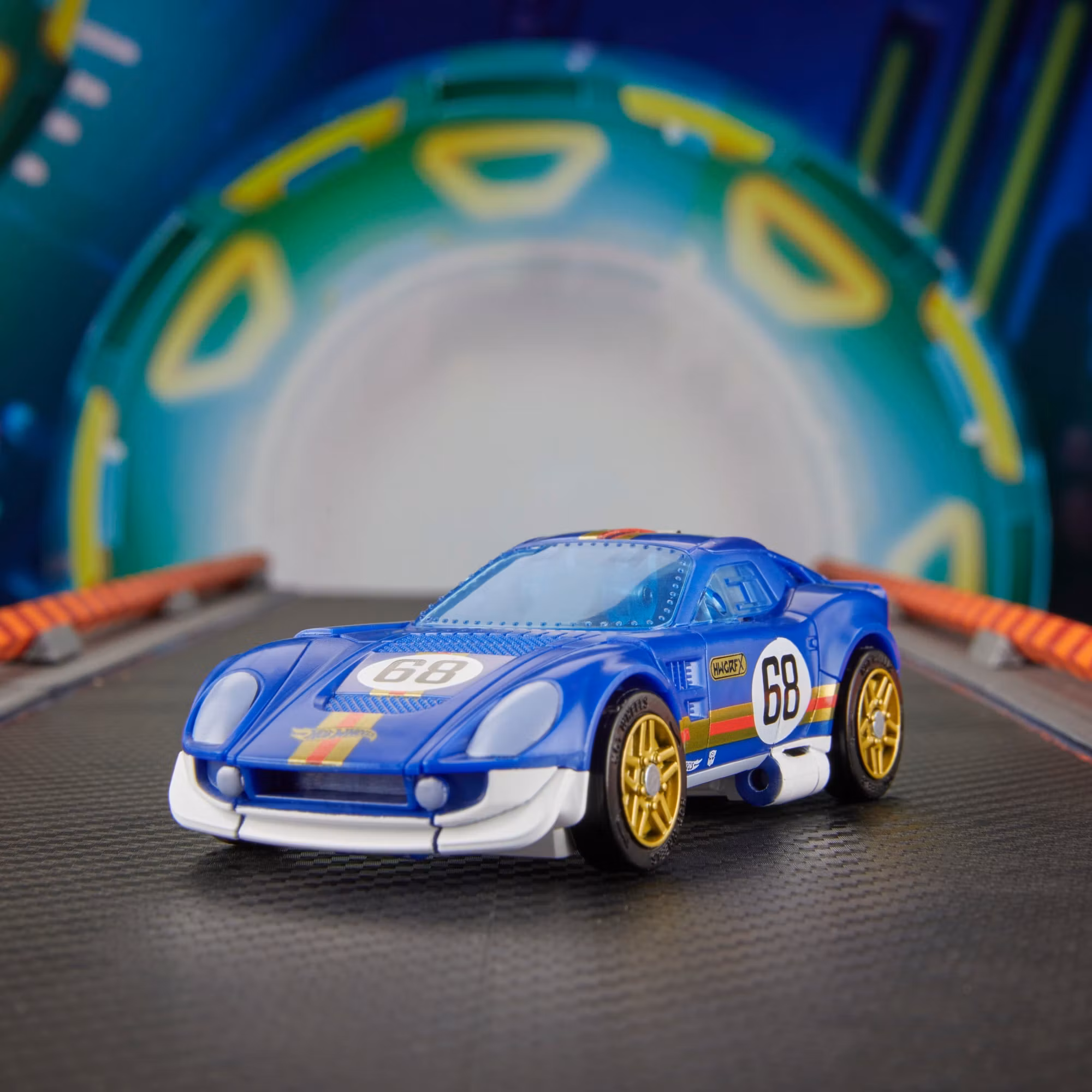 Transformers Collaborative Hot Wheels x Transformers Deluxe Class El Segundo Coupe