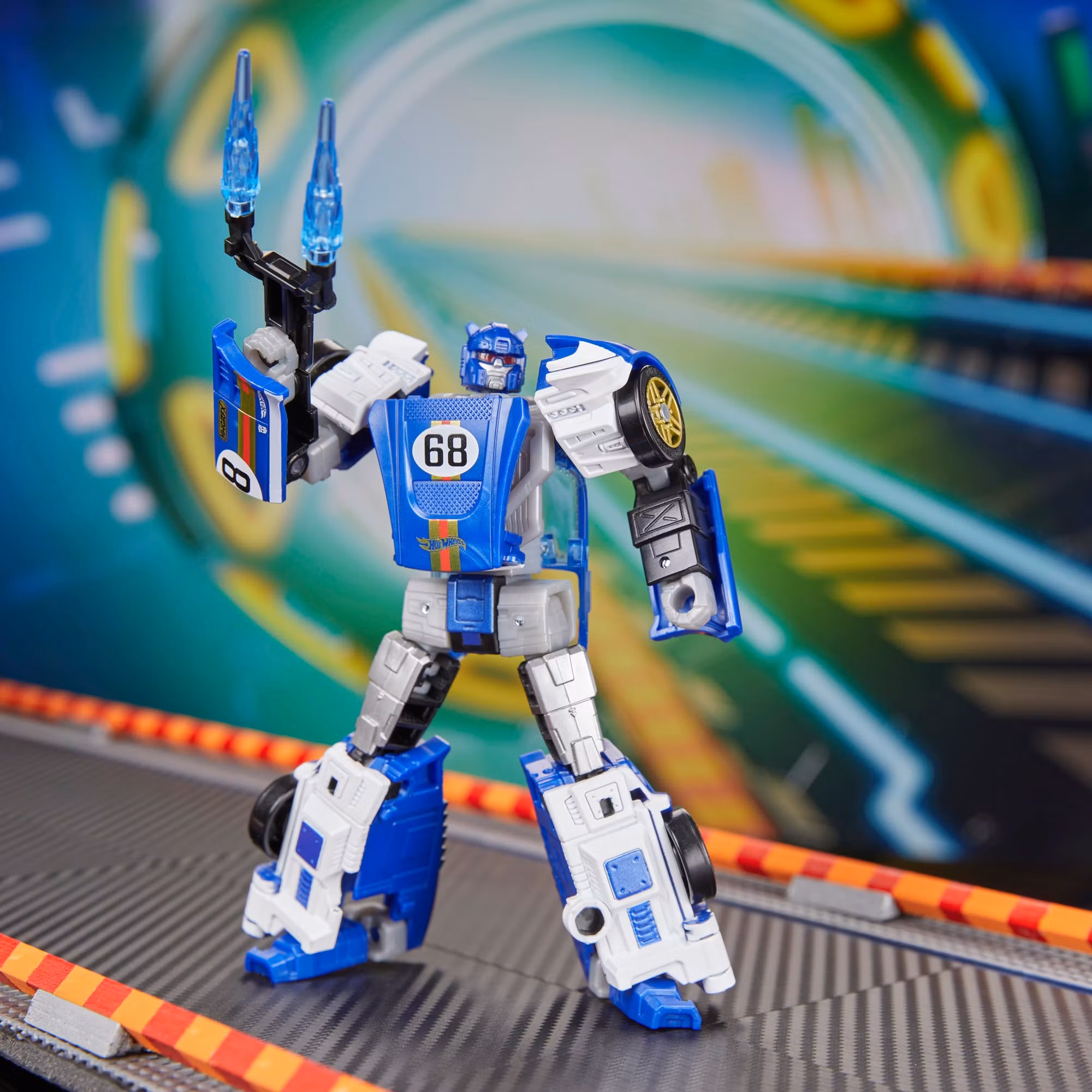 Transformers Collaborative Hot Wheels x Transformers Deluxe Class El Segundo Coupe