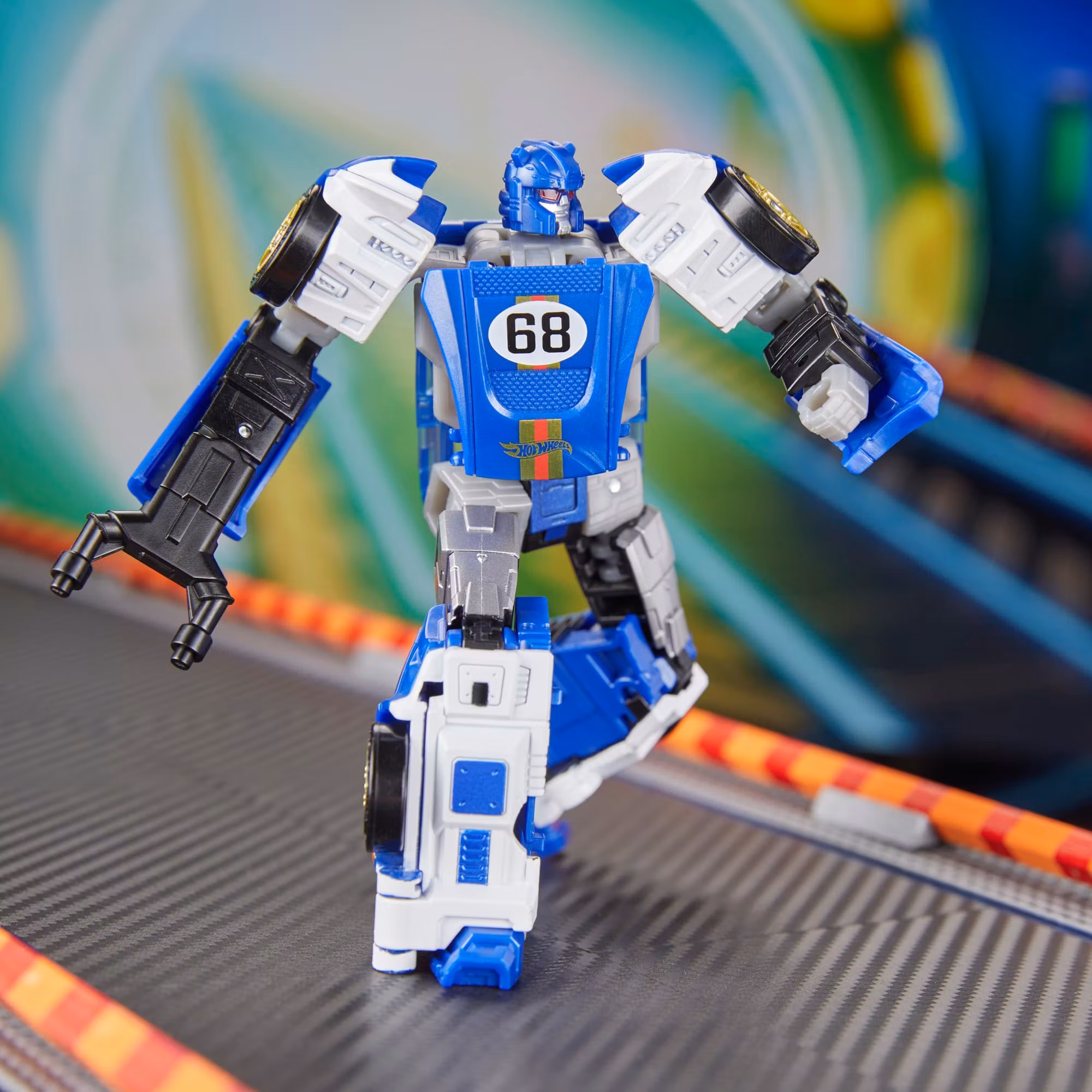 Transformers Collaborative Hot Wheels x Transformers Deluxe Class El Segundo Coupe