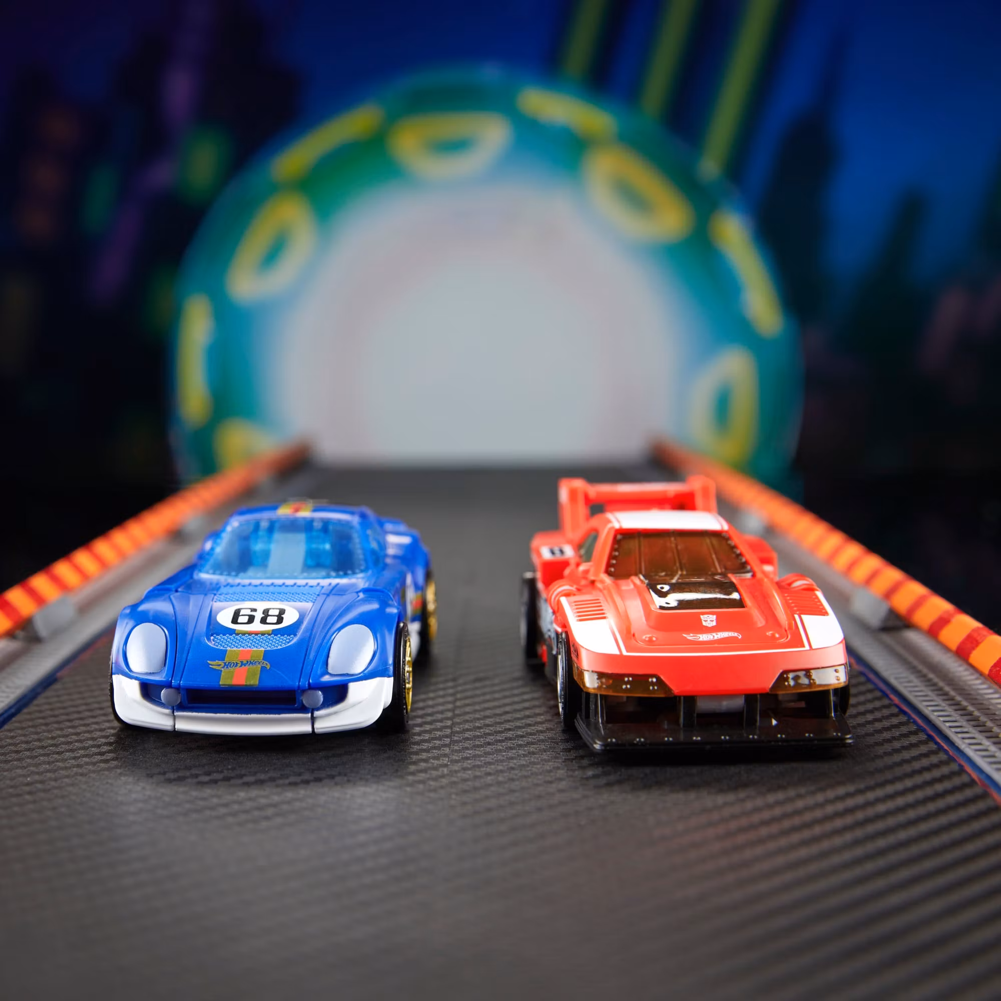 Transformers Collaborative Hot Wheels x Transformers Deluxe Class El Segundo Coupe