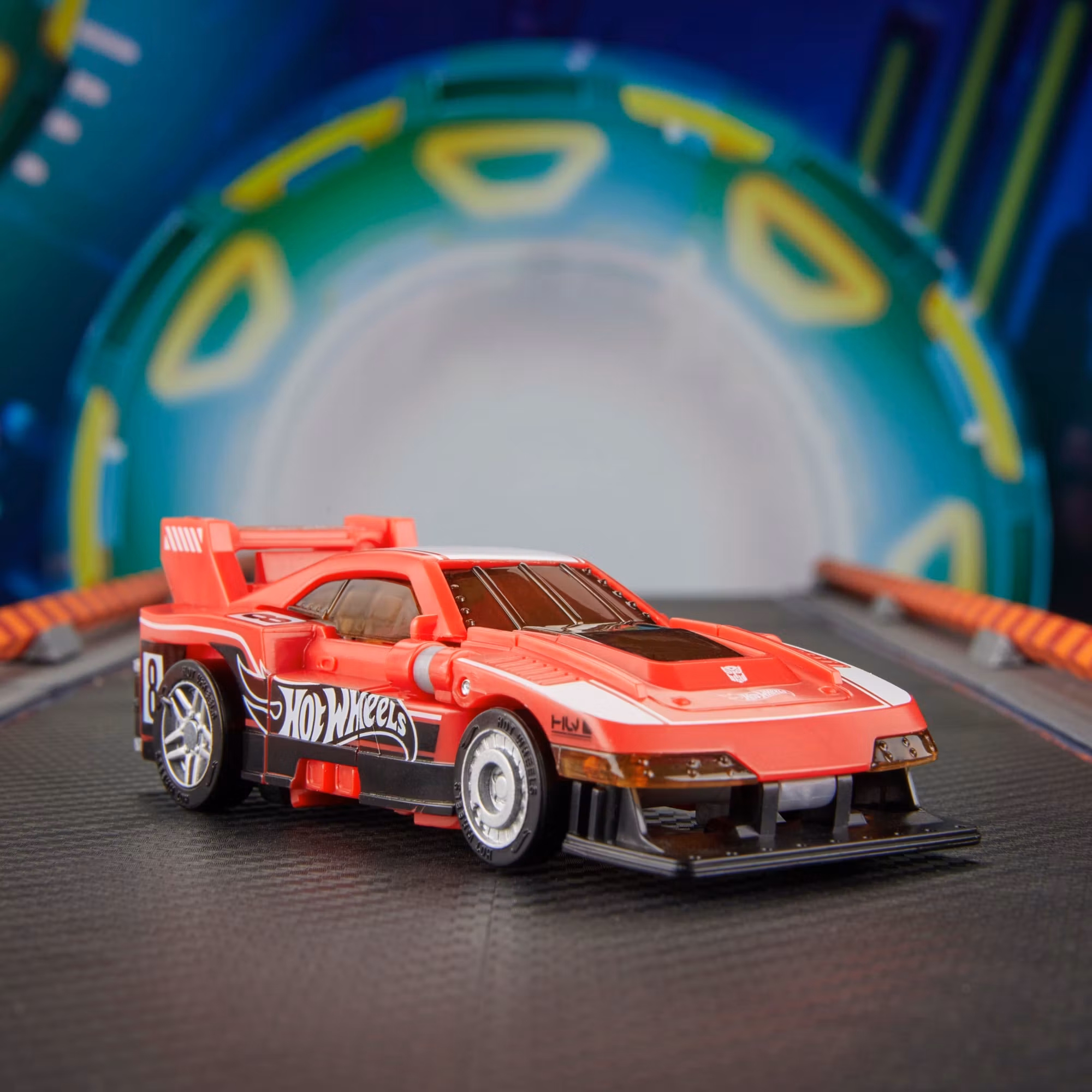 Transformers Collaborative Hot Wheels x Transformers Deluxe Class GT-Scorcher