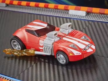 Transformers Collaborative Hot Wheels x Transformers Deluxe Class Twin Mill