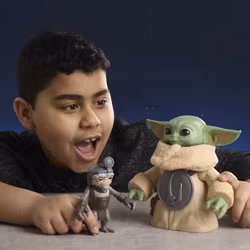 Star Wars: The Mandalorian & Grogu Electronic Action Figure Huggin' Grogu & Anzellan