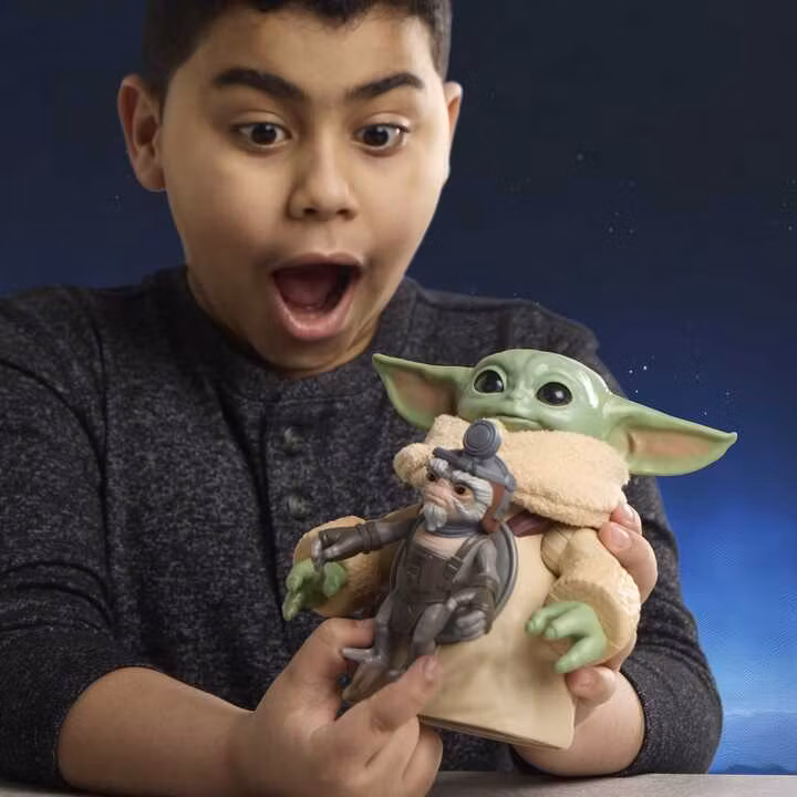 Star Wars: The Mandalorian & Grogu Electronic Action Figure Huggin' Grogu & Anzellan