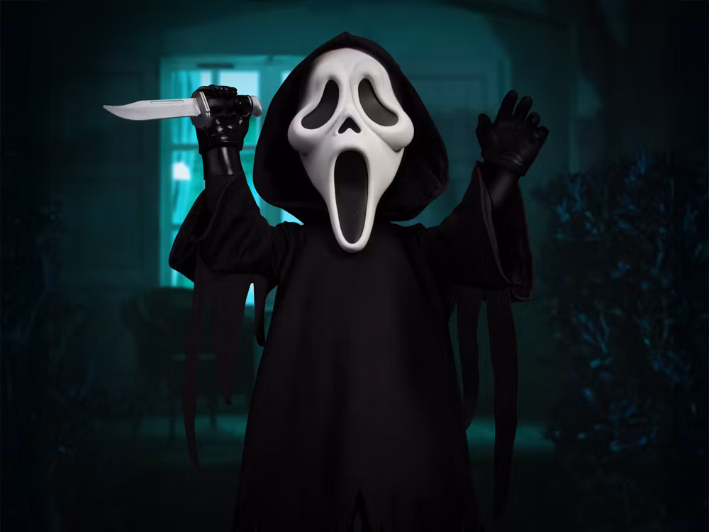 Ghost Face Mezco Designer Series Mega Scale Figure