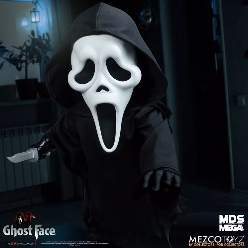 Ghost Face Mezco Designer Series Mega Scale Figure