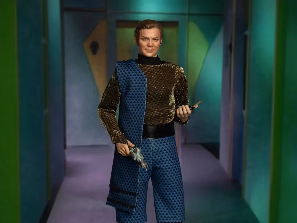 Star Trek: The Original Series Captain James T. Kirk (Romulan Disguise) 1/6 Scale Action Figure