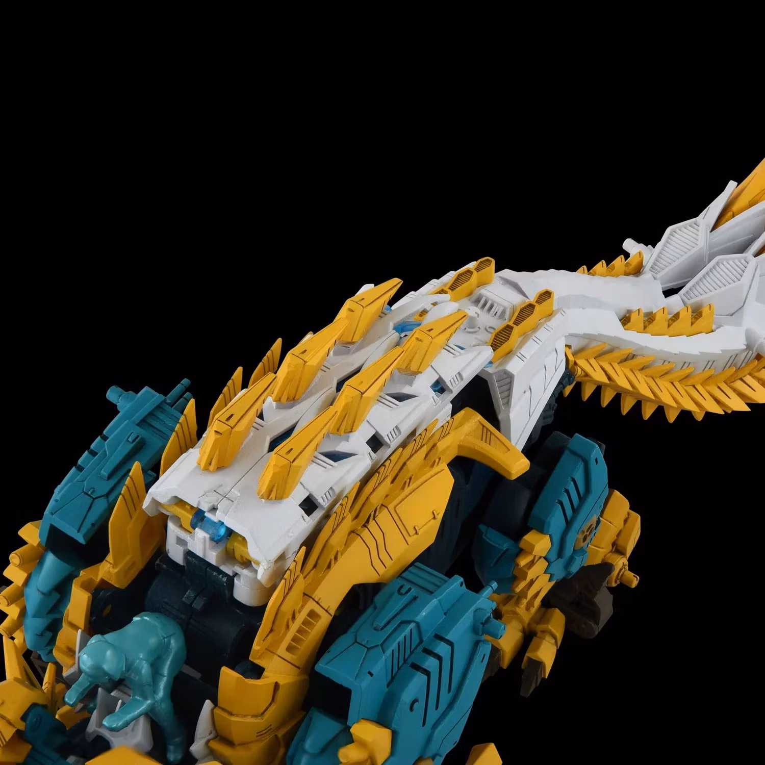 Zoids x Monster Hunter Synergenex Wild Liger Zinogre Model Kit