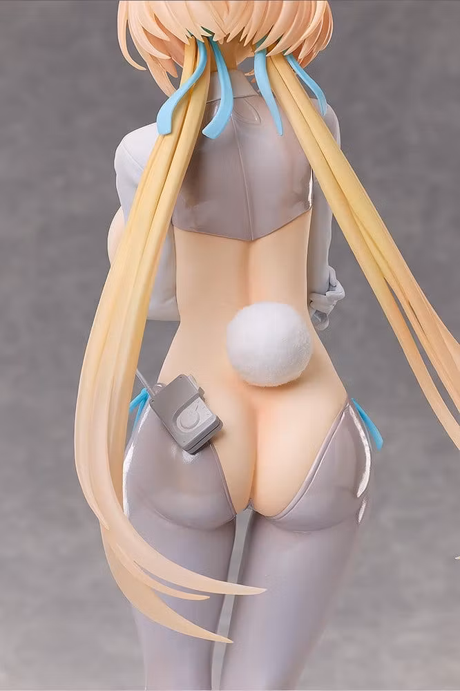 (18+) Bunny Suit Planning Sophia F. Shirring (Reverse Bunny Ver.) (White Edition) 1/4 Scale Figure