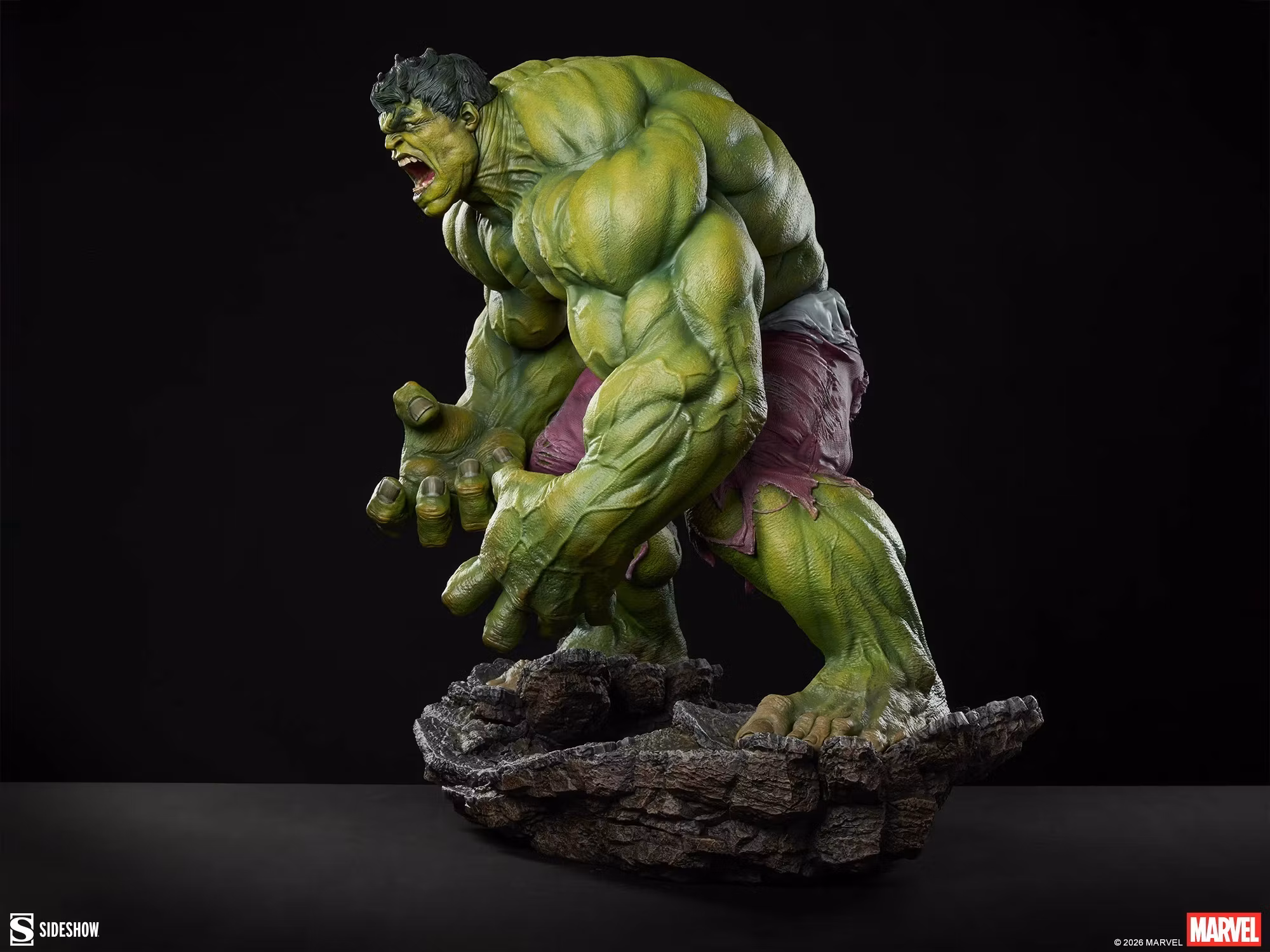 Marvel Premium Format Hulk Statue