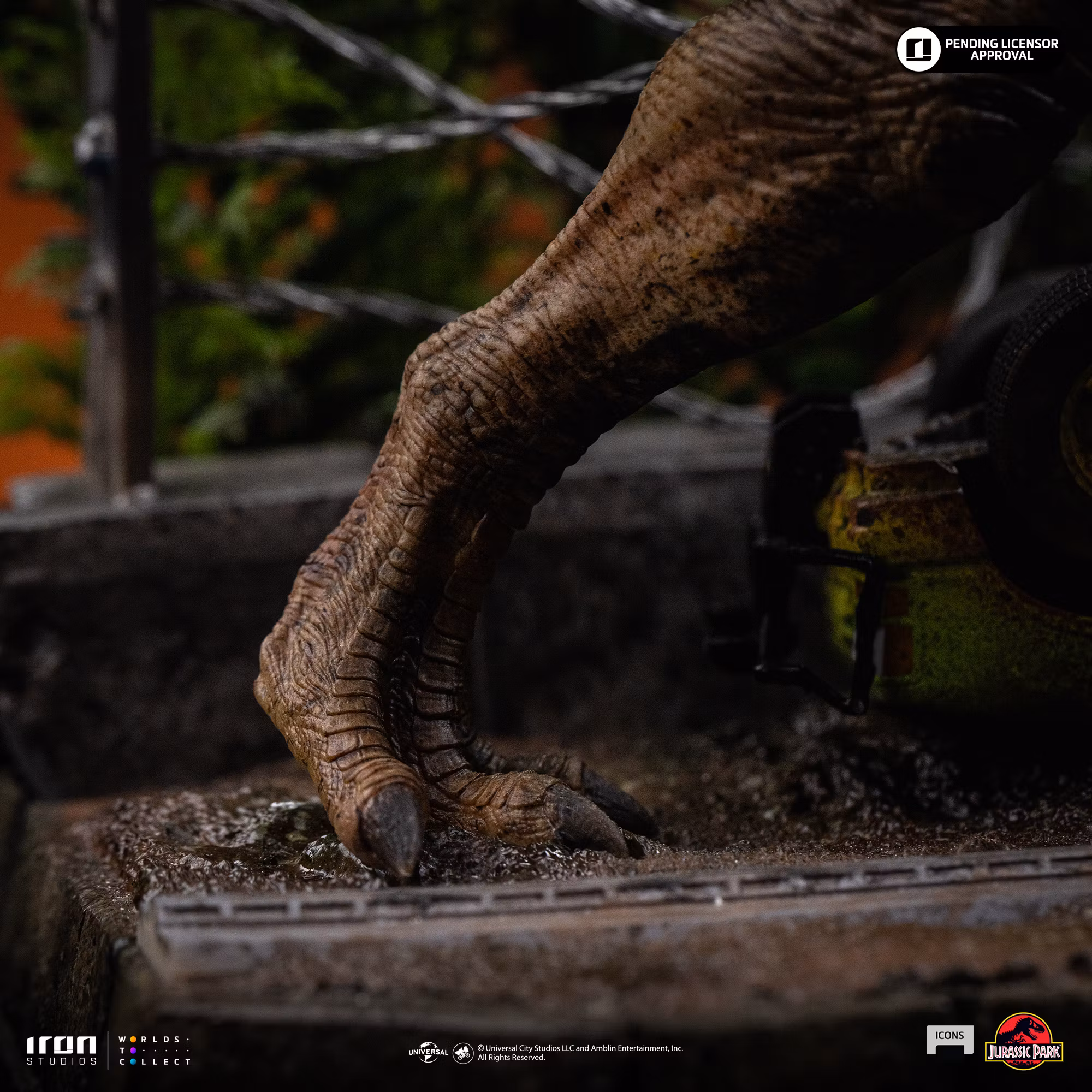 Jurassic Park Icons T-Rex Breakout Set A Scene Statue