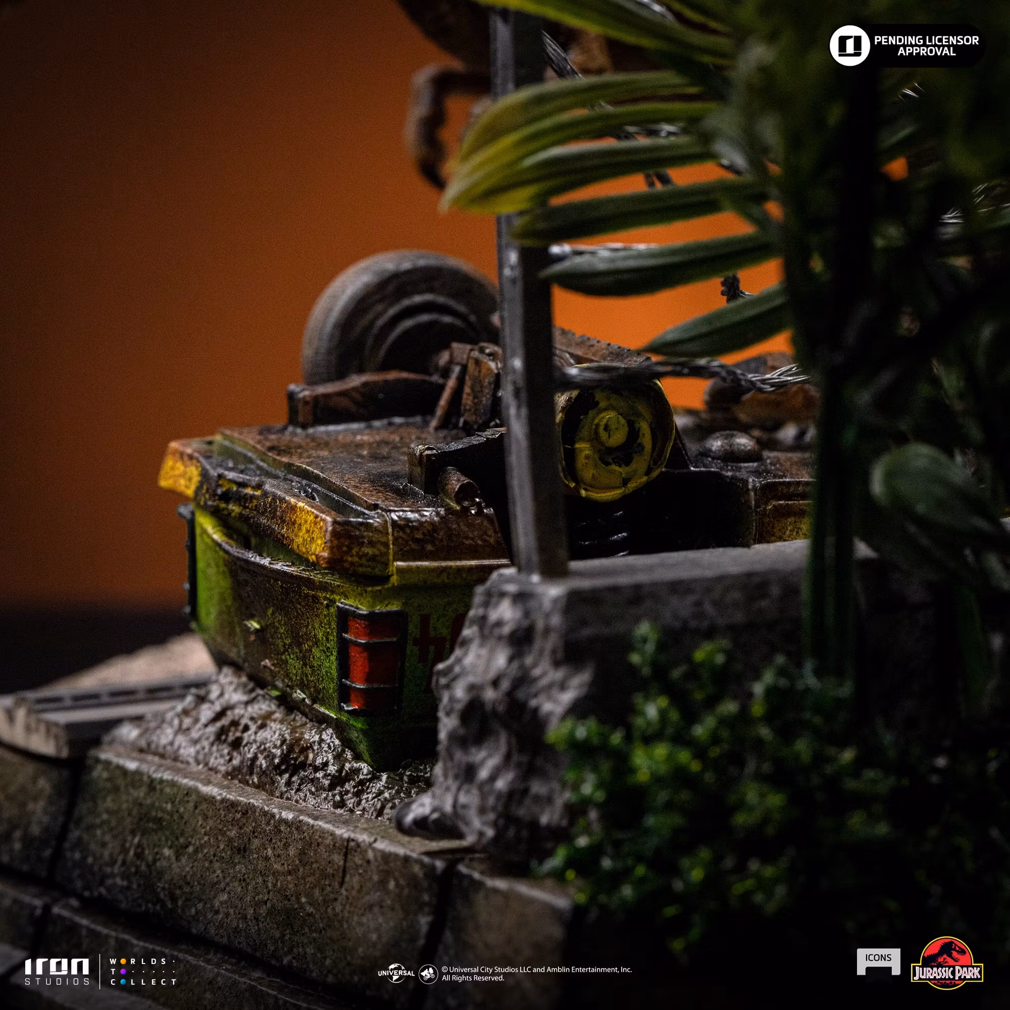 Jurassic Park Icons T-Rex Breakout Set A Scene Statue
