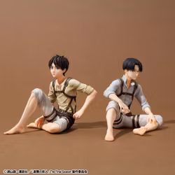 Attack on Titan G.E.M. Series Levi & Eren Figure Set (Tenohira)