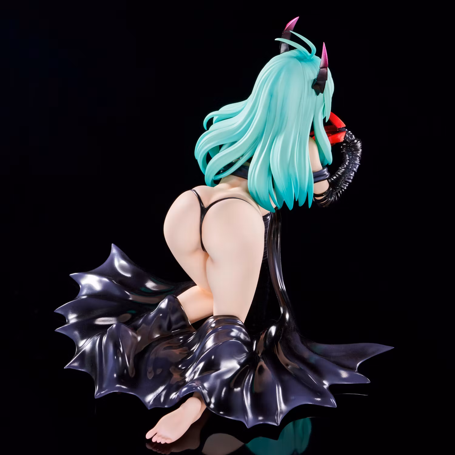 To Love-Ru Darkness Run Elsie Jewelria (Renewal Package Darkness Ver.) 1/6 Scale Figure