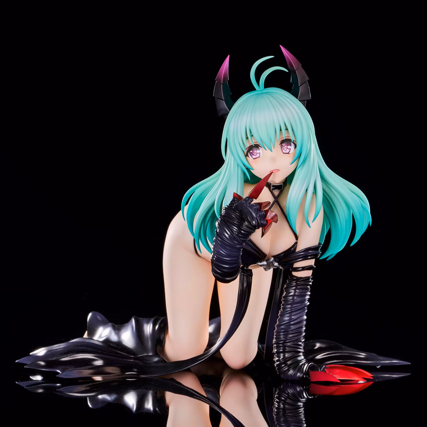 To Love-Ru Darkness Run Elsie Jewelria (Renewal Package Darkness Ver.) 1/6 Scale Figure