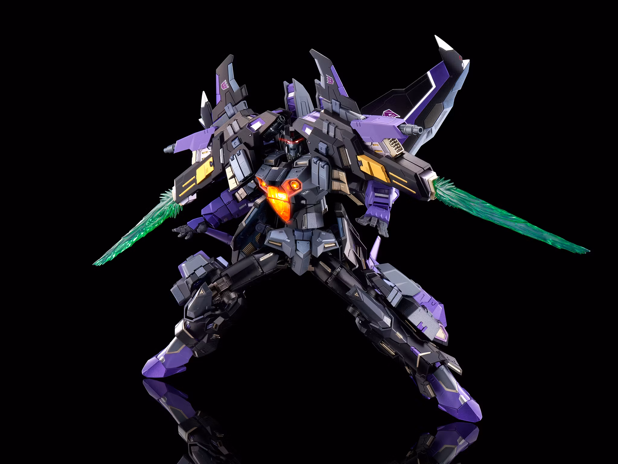 Transformers Kuro Kara Kuri Skywarp Action Figure