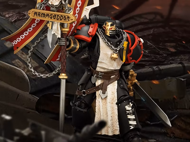 Warhammer 40,000 Black Templars Crusader Ancient with Power Sword and Bolt Pistol 1/18 Scale Action Figure