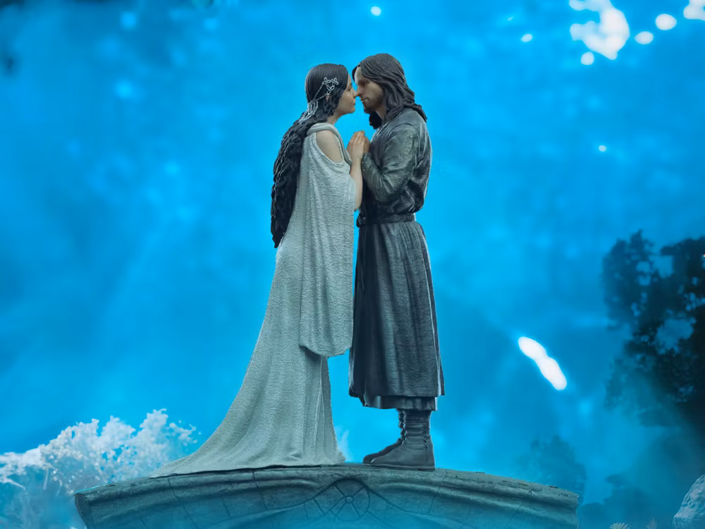 The Lord of the Rings Aragorn & Arwen Miniature Statue