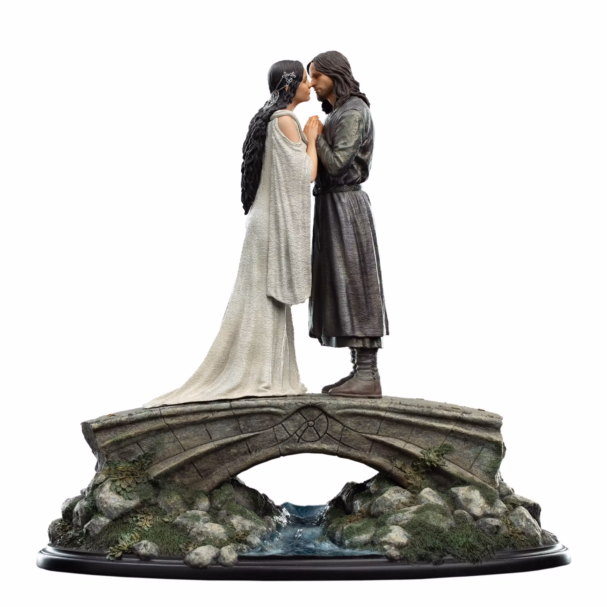 The Lord of the Rings Aragorn & Arwen Miniature Statue
