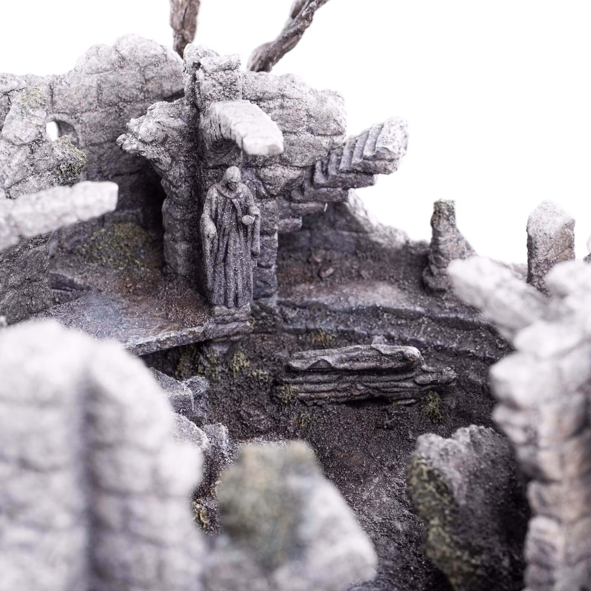 The Lord of the Rings Weathertop Limited Edition Miniature Environment