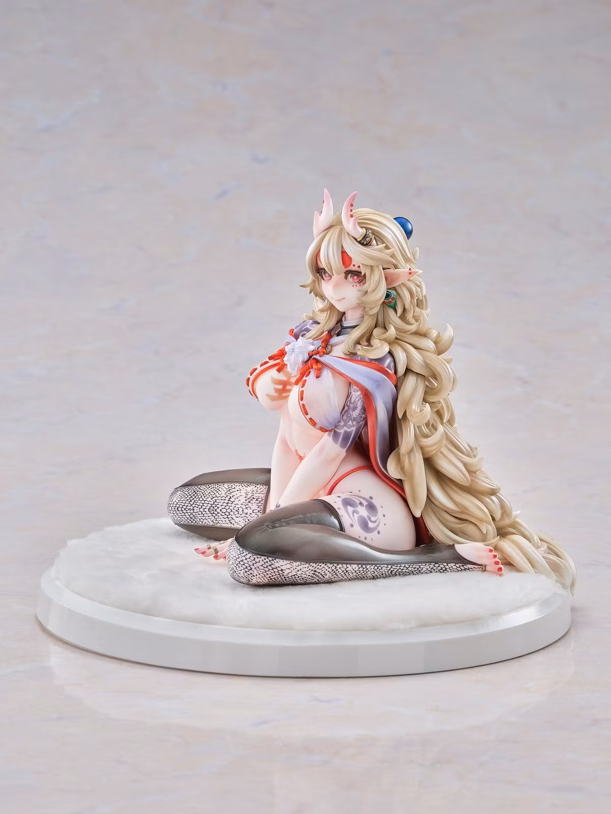 (18+) Kirin Honne 1/6 Scale Figure