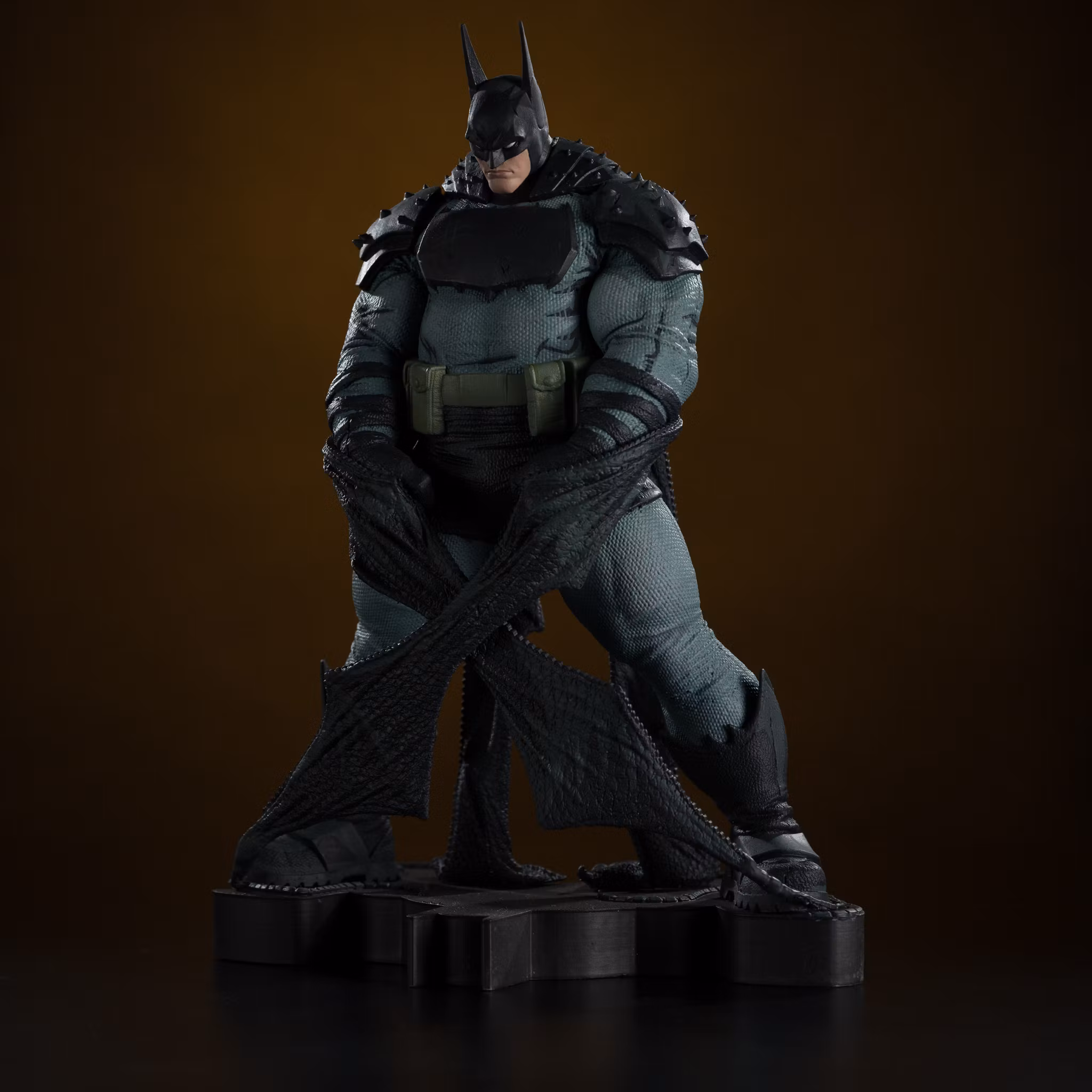Absolute Batman #1 Batman 1/10 Scale Limited Edition Resin Statue (Nick Dragotta)