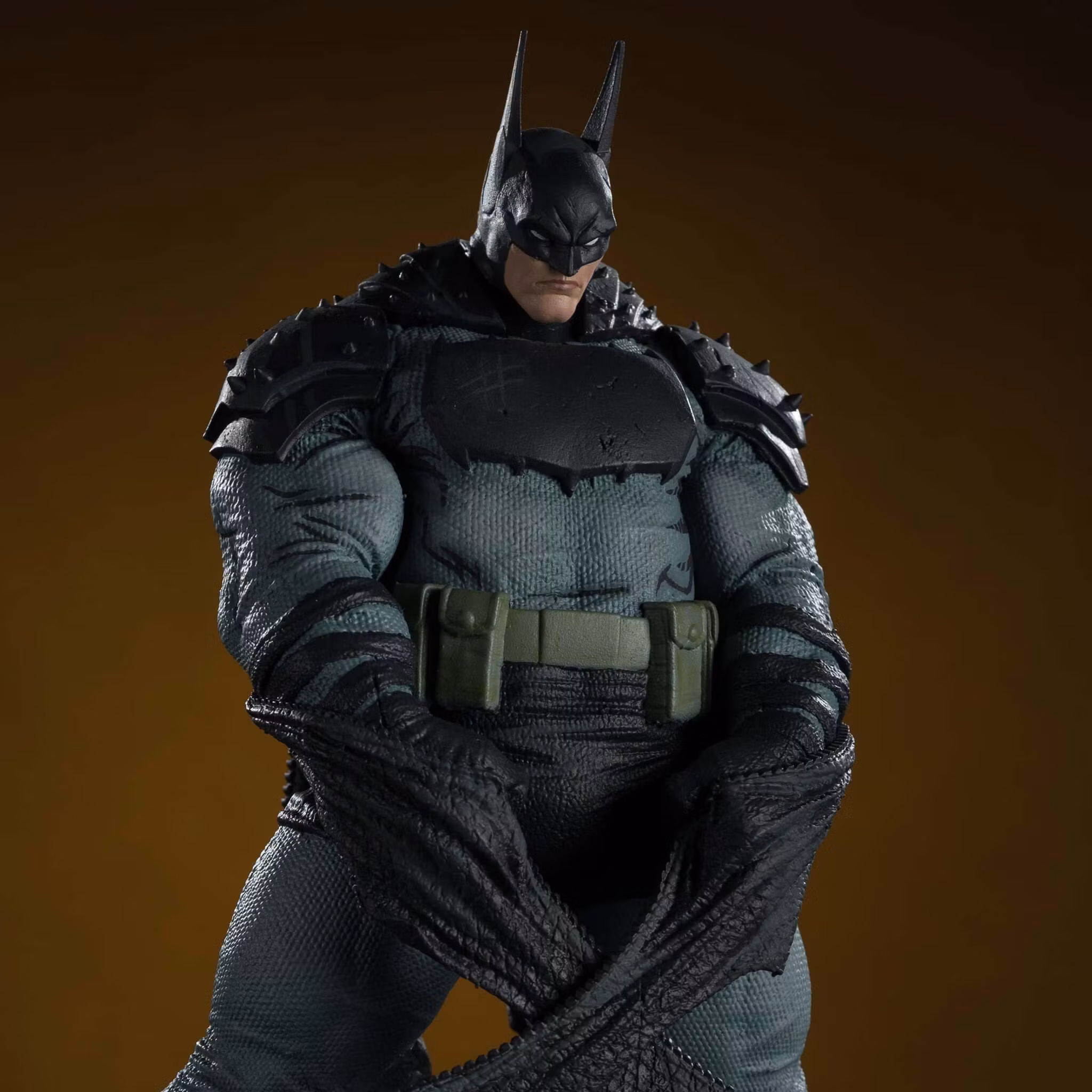 Absolute Batman #1 Batman 1/10 Scale Limited Edition Resin Statue (Nick Dragotta)