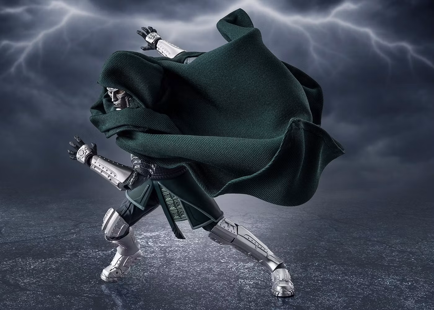 Avengers: Doomsday S.H.Figuarts Doctor Doom Action Figure