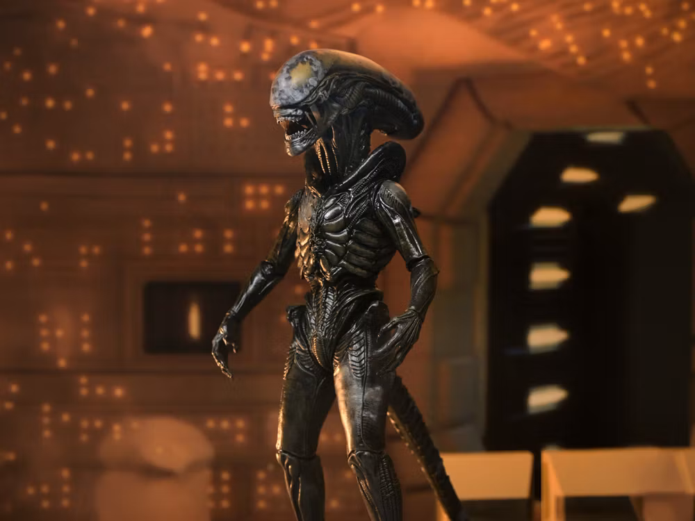 Alien: Earth Ultimate Wendy's Xenomorph Action Figure