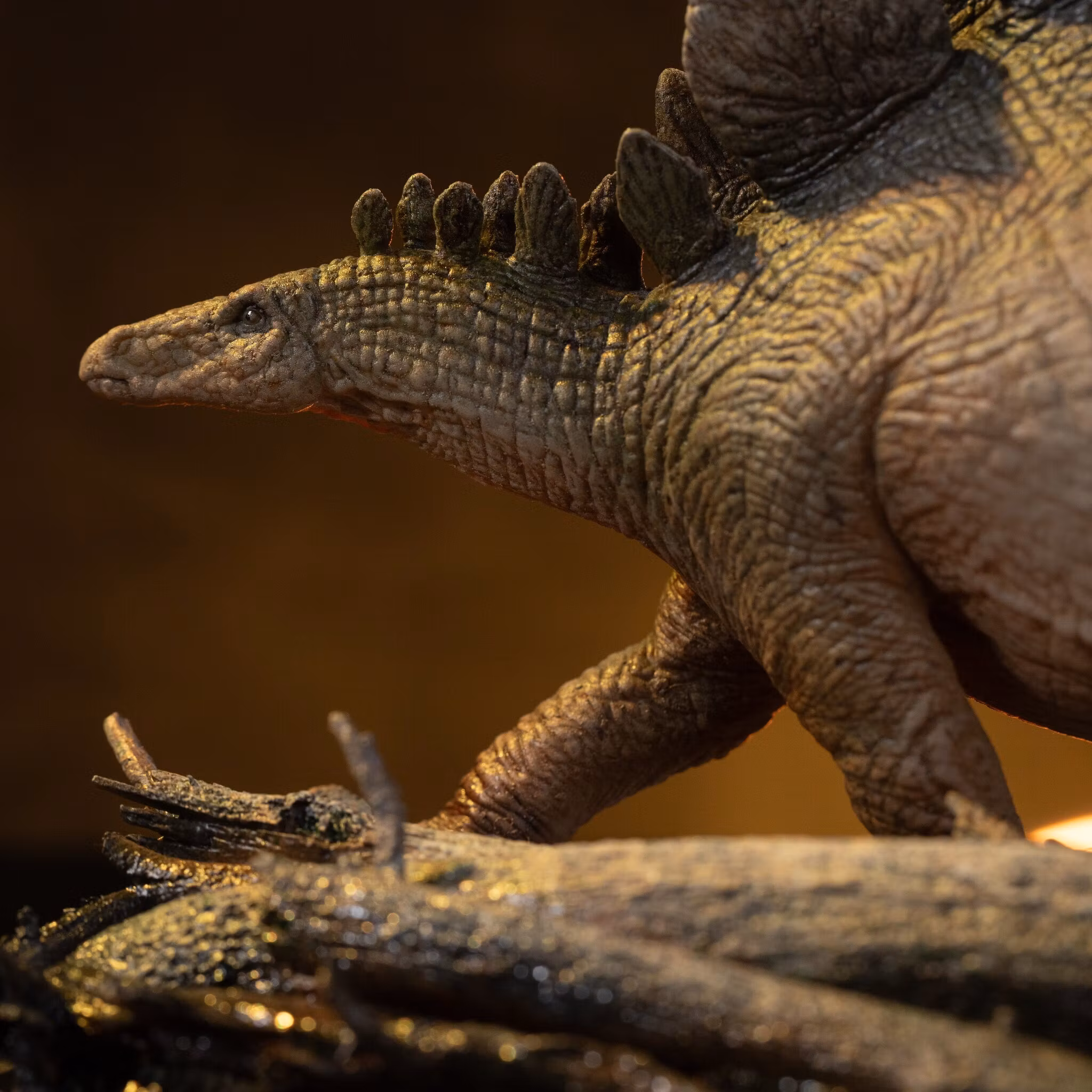 The Lost World: Jurassic Park Icons Stegosaurus Statue