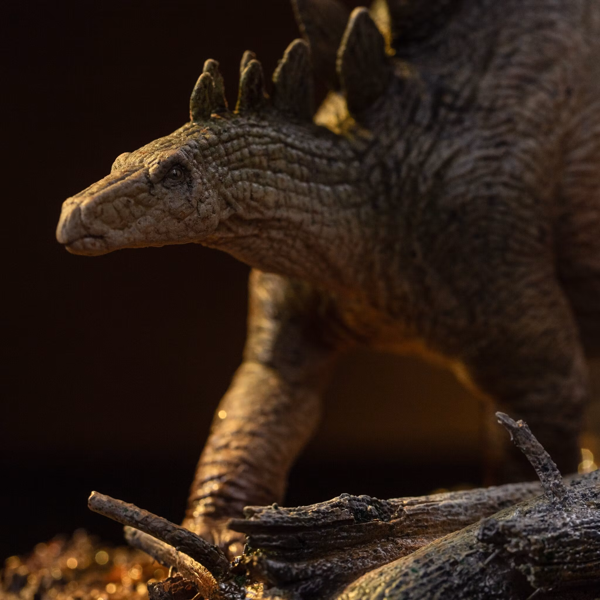 The Lost World: Jurassic Park Icons Stegosaurus Statue