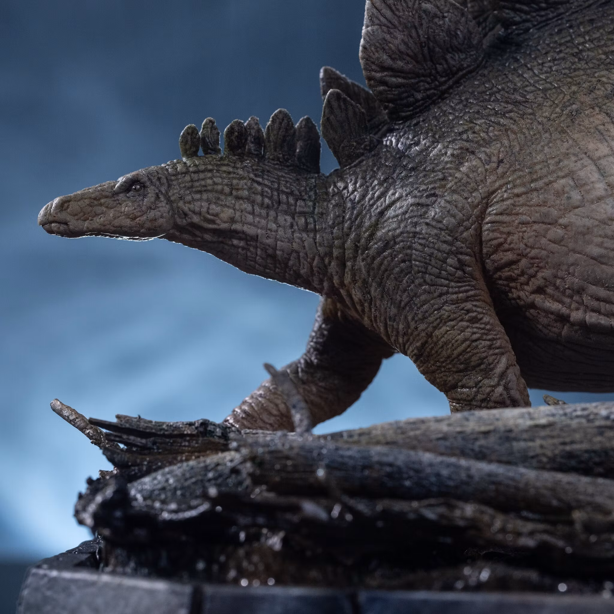 The Lost World: Jurassic Park Icons Stegosaurus Statue