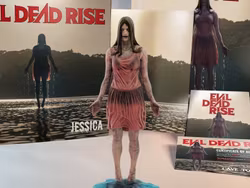 Evil Dead Rise Statue 1/10 Jessica ltd. Edition