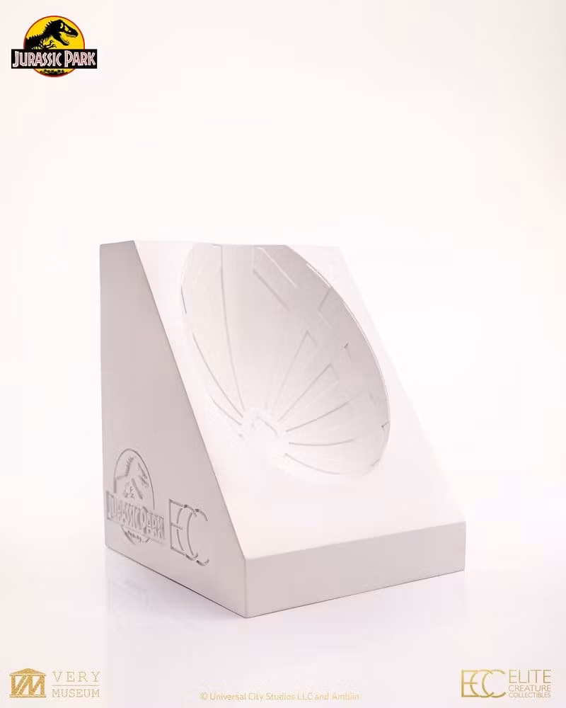 Jurassic Park Replica Bust Velociraptor Hatching Egg