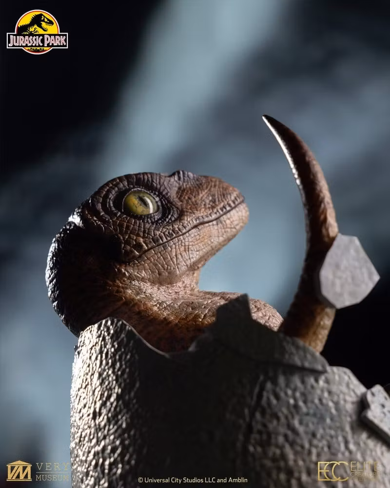 Jurassic Park Replica Bust Velociraptor Hatching Egg