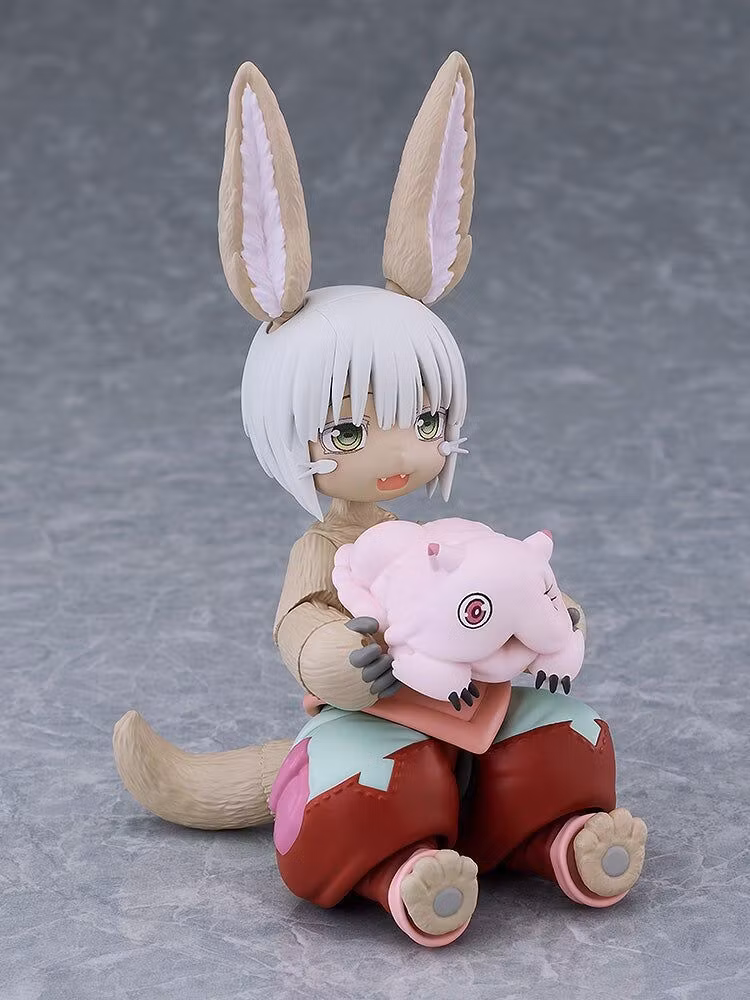 Made in Abyss: The Golden City of the Scorching Sun Figma Nanachi Action Figure