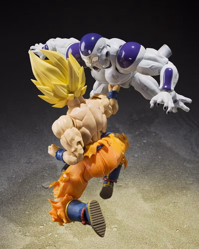 Dragon Ball Z S.H.Figuarts Full Power Frieza (Battle Scarred Edition) Action Figure
