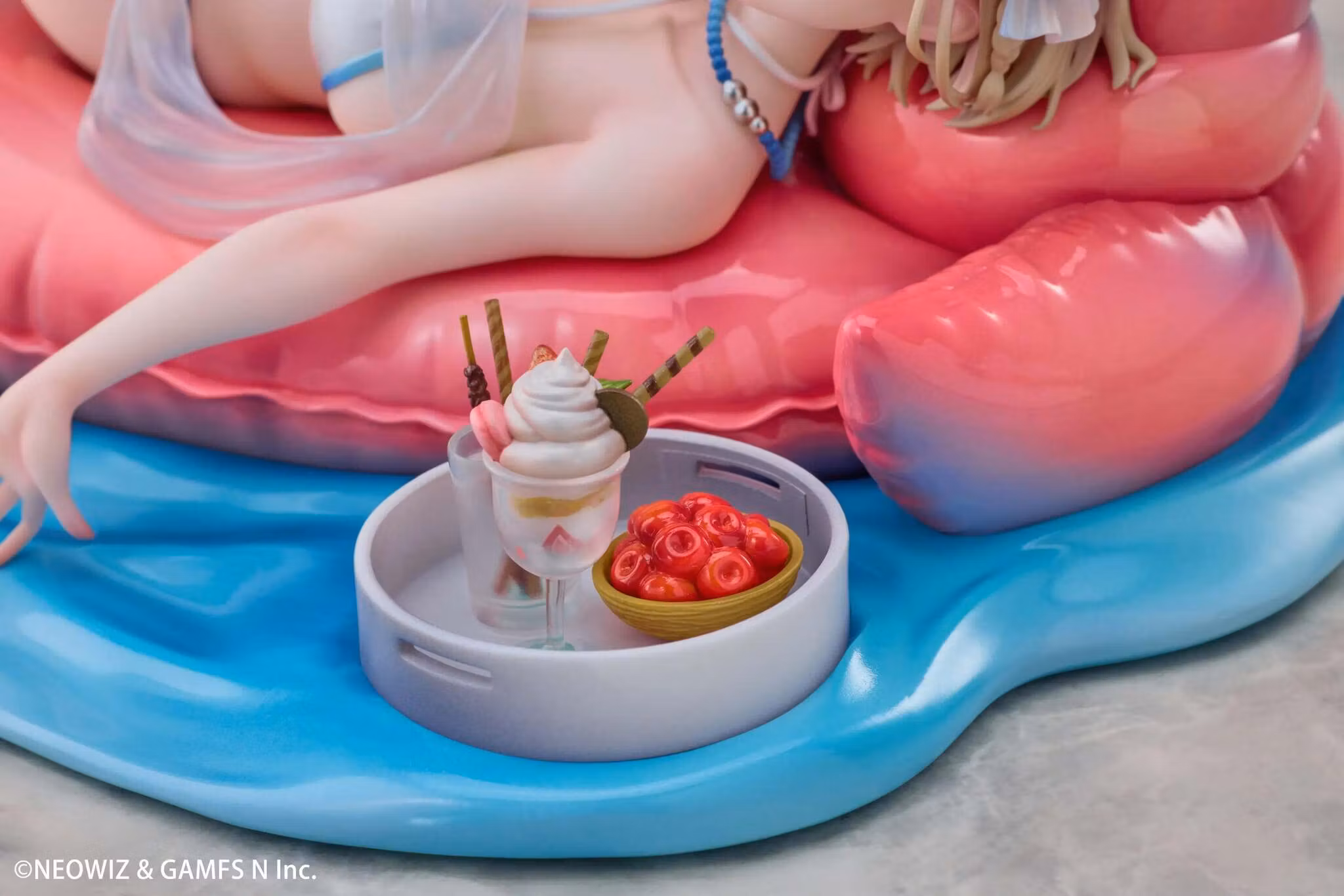 Brown Dust II Justia (Hot Summer Dream Ver.) 1/7 Scale Figure