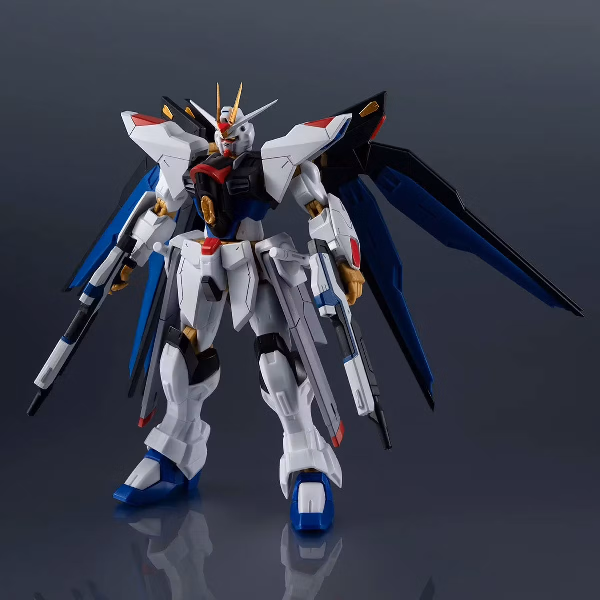 Mobile Suit Gundam SEED Destiny Gundam Universe ZGMF-X20A Strike Freedom Gundam (Renewal) Action Figure