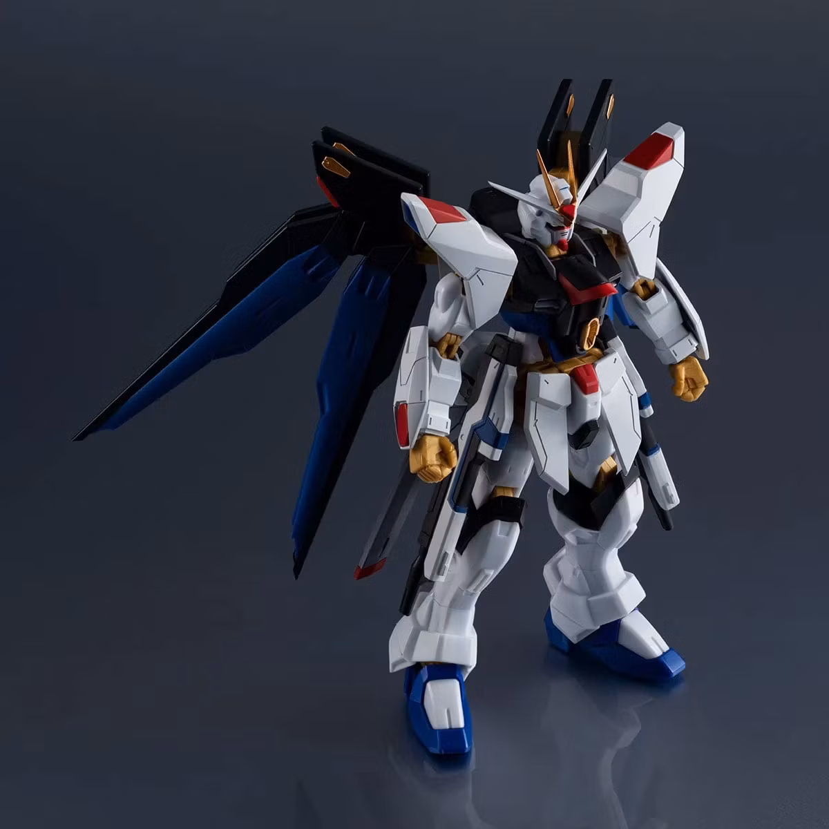 Mobile Suit Gundam SEED Destiny Gundam Universe ZGMF-X20A Strike Freedom Gundam (Renewal) Action Figure