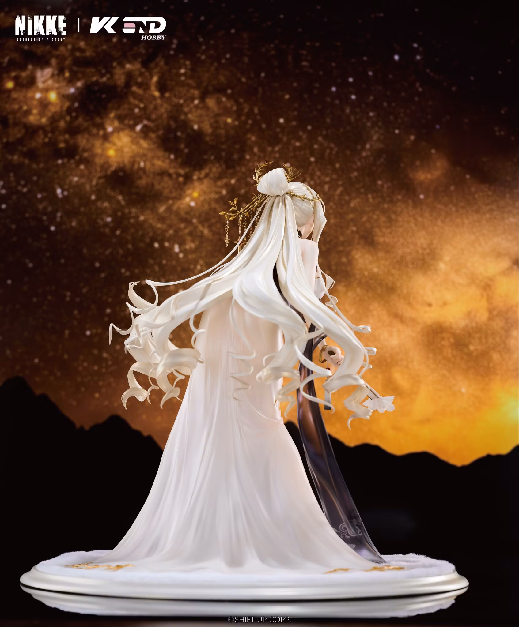 Goddess of Victory: Nikke Crown: Glorious Flower 1/4 Scale Figure (With Bonus)