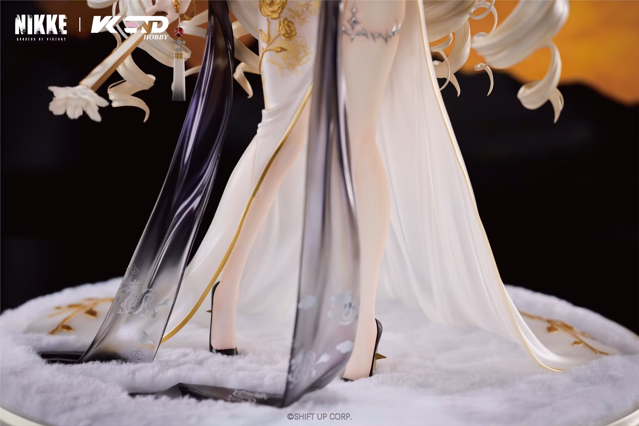 Goddess of Victory: Nikke Crown: Glorious Flower 1/4 Scale Figure (With Bonus)