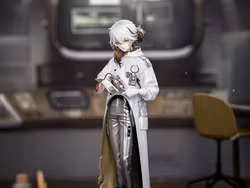 Reverse: 1999 Gift+ Medicine Pocket 1/8 Scale Figure