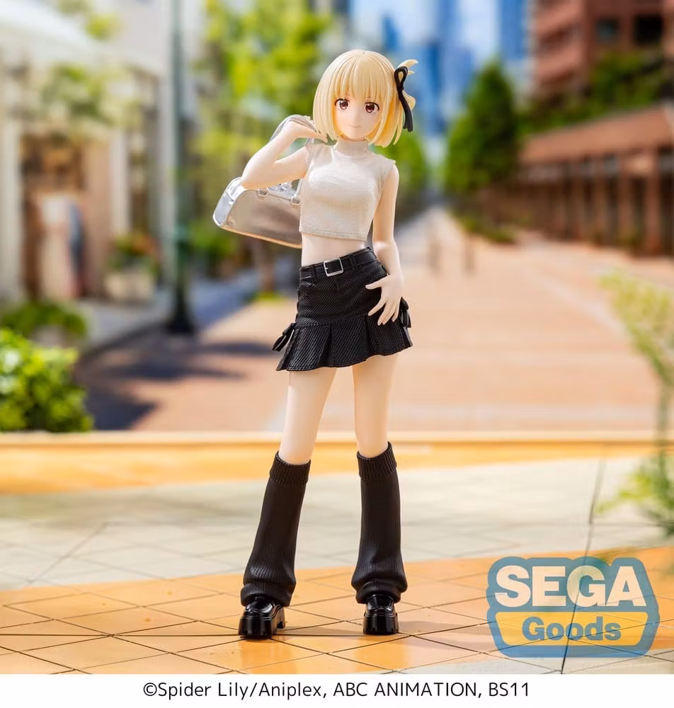 Lycoris Recoil High Premium Chisato Nishikigi (Street Snap) Figure