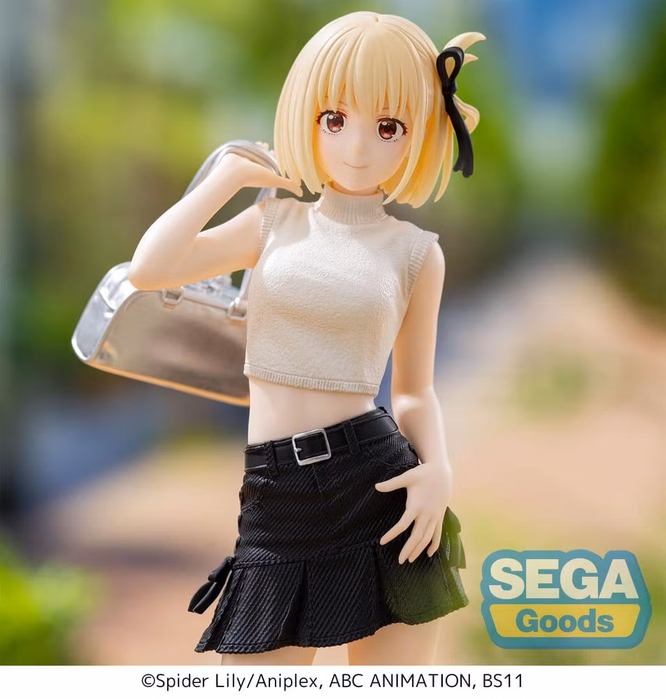 Lycoris Recoil High Premium Chisato Nishikigi (Street Snap) Figure