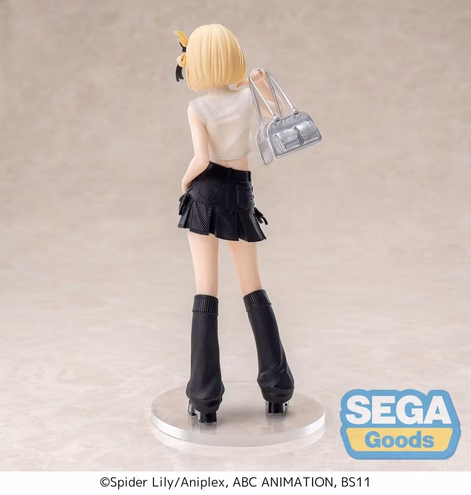 Lycoris Recoil High Premium Chisato Nishikigi (Street Snap) Figure