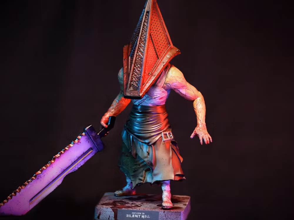 Return to Silent Hill DefoStyle Pyramid Head Figure