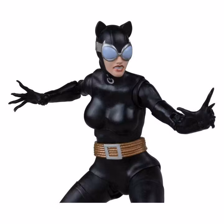 DC Multiverse Catwoman (Batman: Hush) (Gold Label) Action Figure