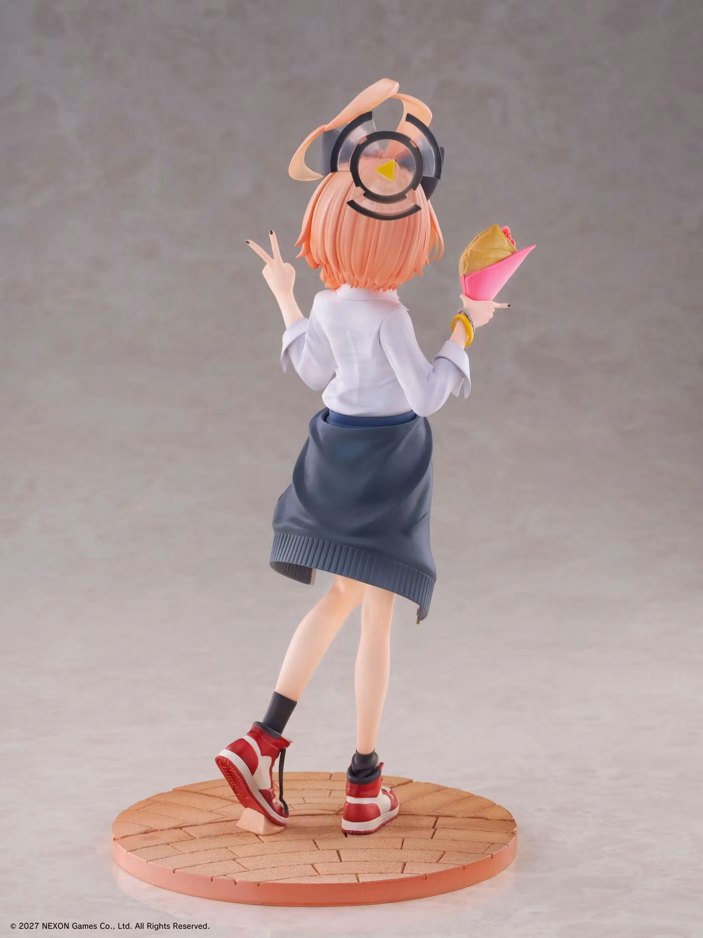 Blue Archive Neru (School: Memorial Lobby Ver.) 1/7 Scale Figure