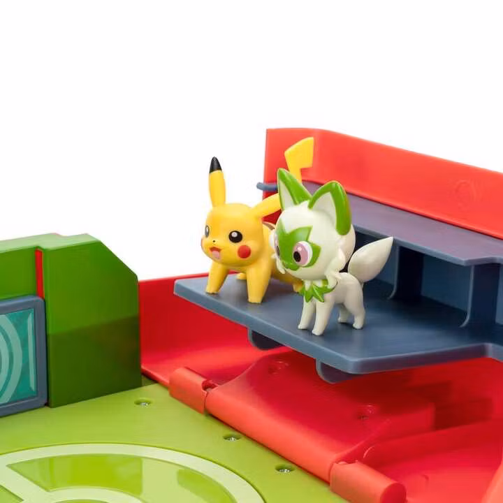 Pokemon Play 'n' Display Case